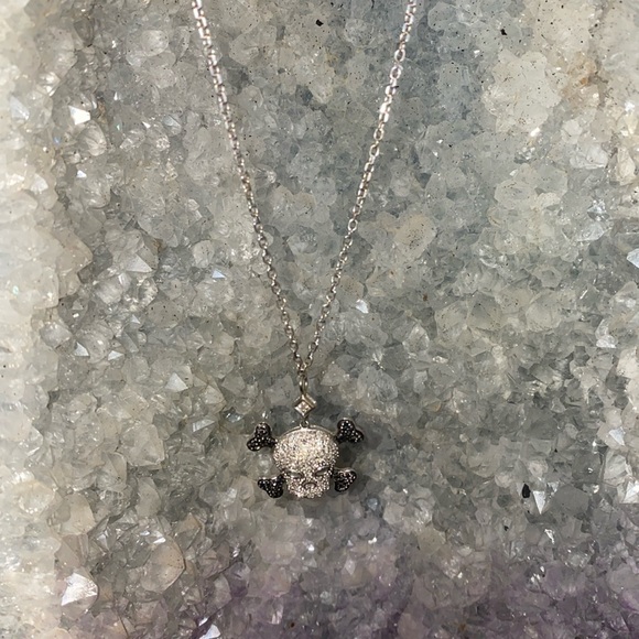 14kt solid gold n diamonds as well as black diamonds too ! worm 2 times - Picture 2 of 2